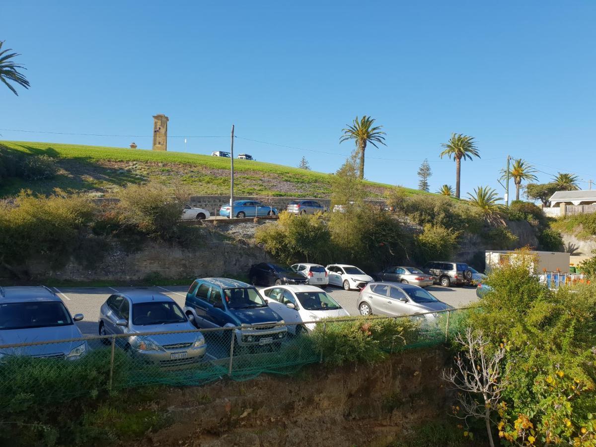 Studio 204 With Harbour, Ocean And Sunset Views From The Balcony Fremantle Extérieur photo