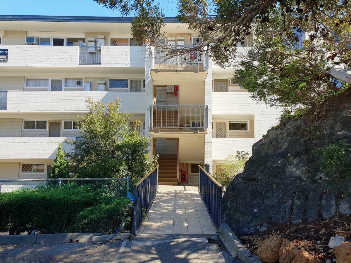 Studio 204 With Harbour, Ocean And Sunset Views From The Balcony Fremantle Extérieur photo